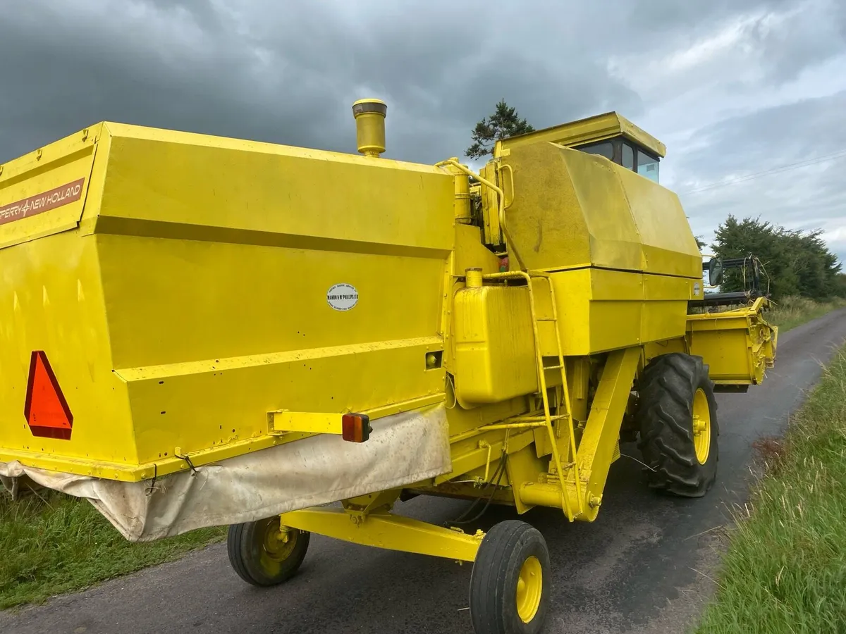 New Holland 8030 - Image 4