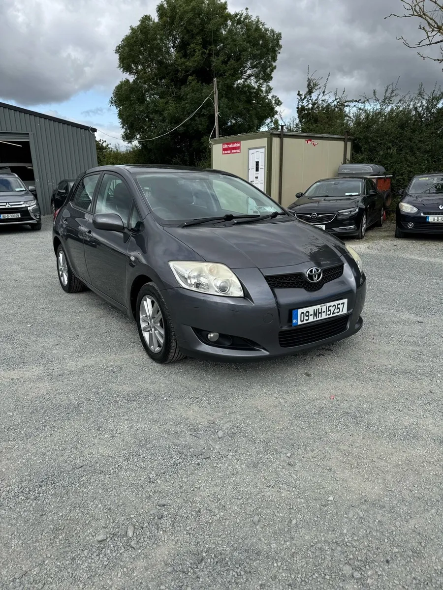 Toyota Auris 2.0D4D TR ..NEW NCT/Taxed - Image 2