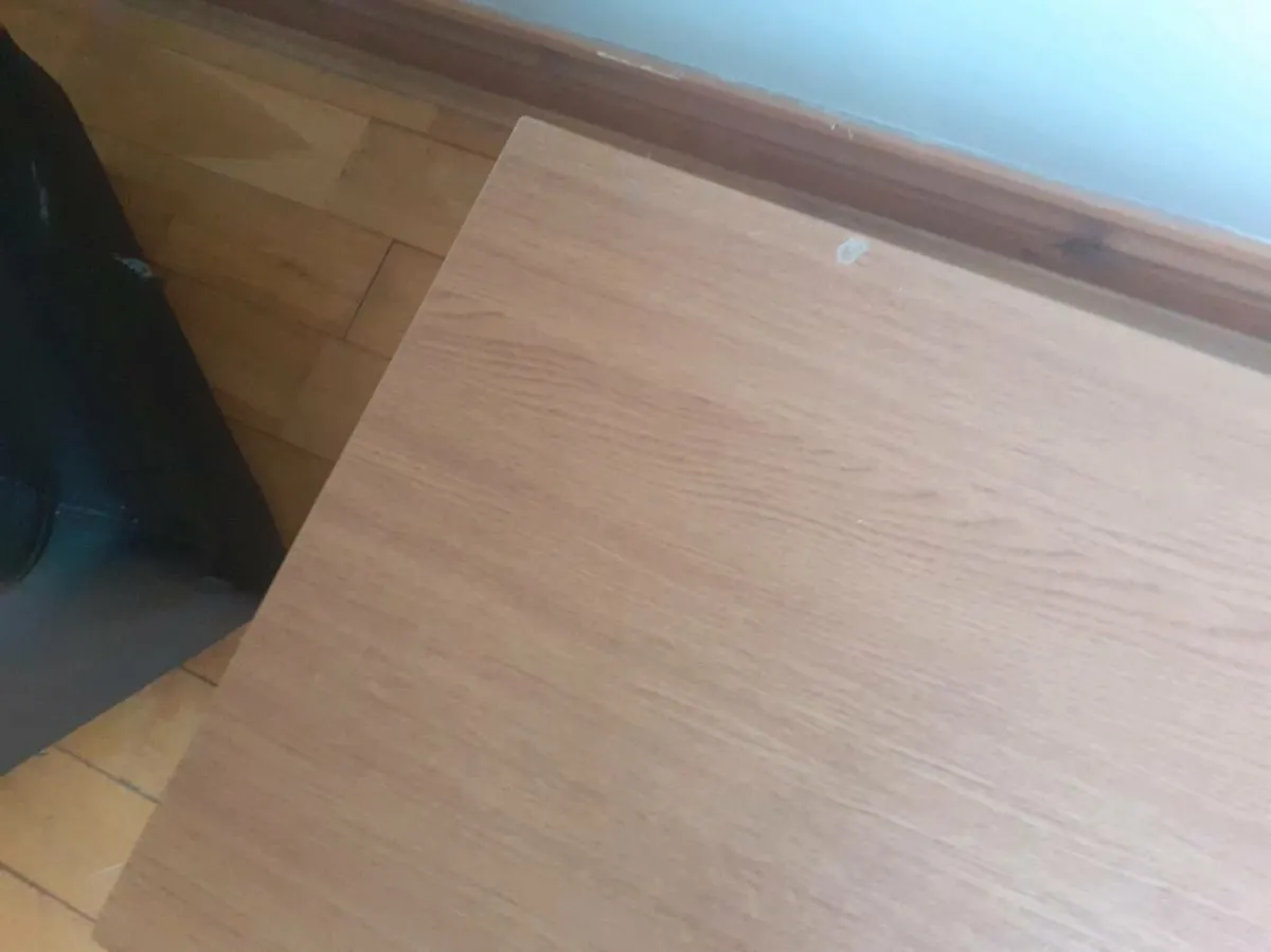 TV stand - Image 2