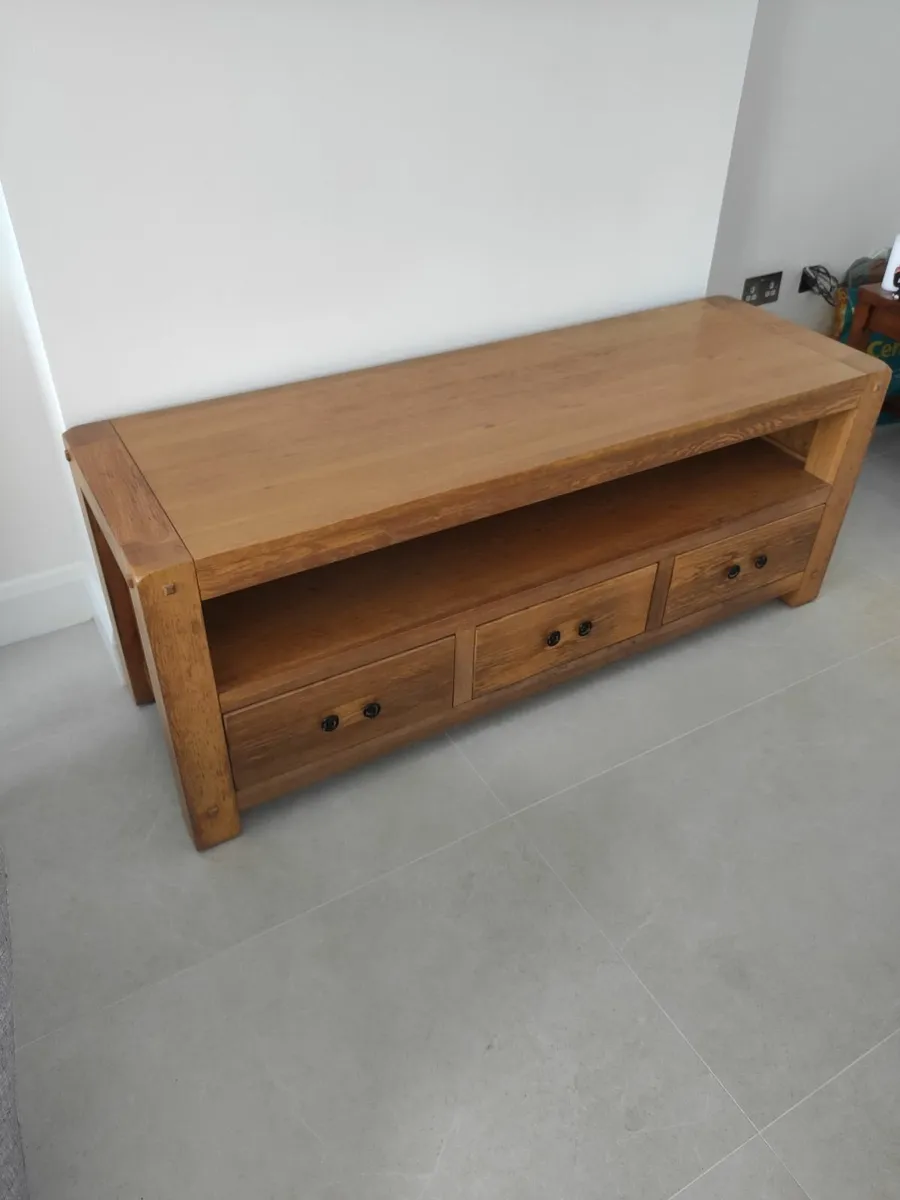 TV table with 3 drawers - Image 2