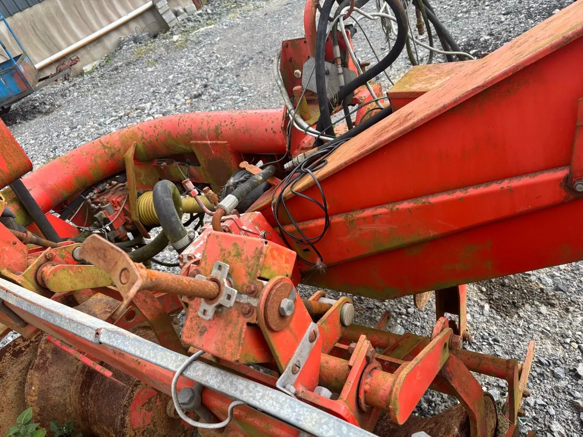 Grimme 1700 potato harvester - Image 4