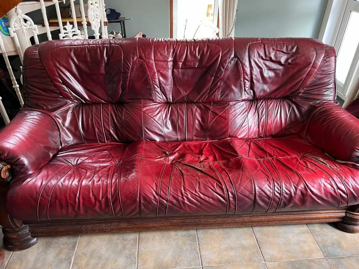 Leather sofa 1+2 chairs - Image 2