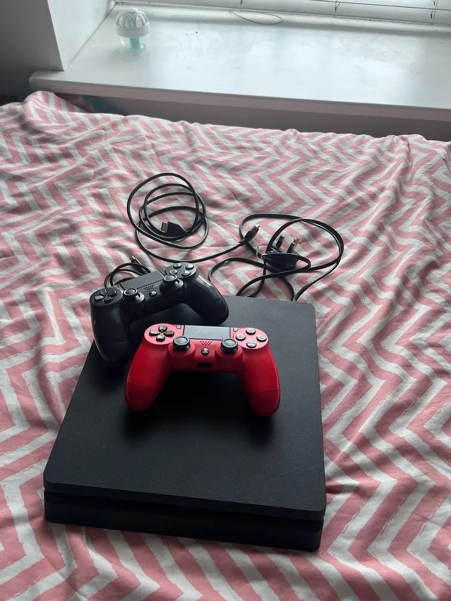 PlayStation 4 - Image 3