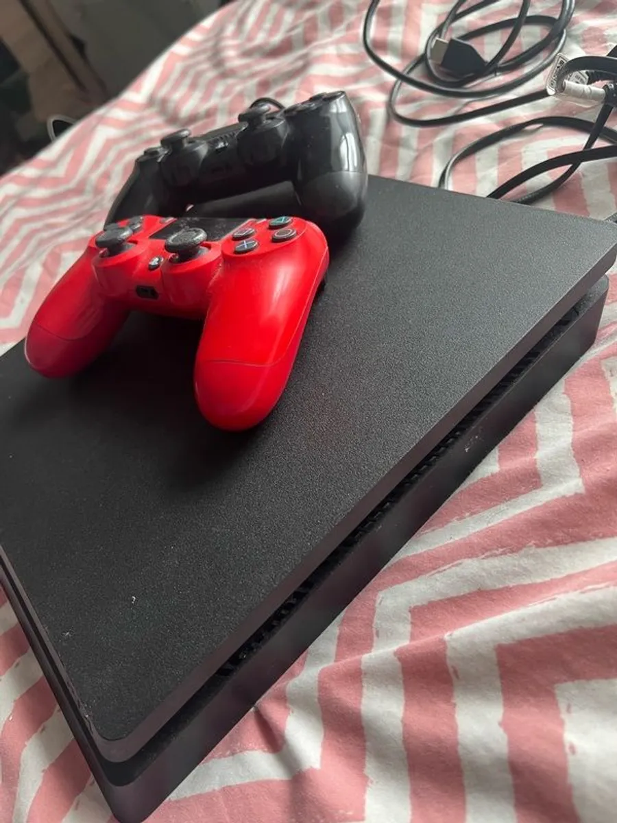 PlayStation 4 - Image 4