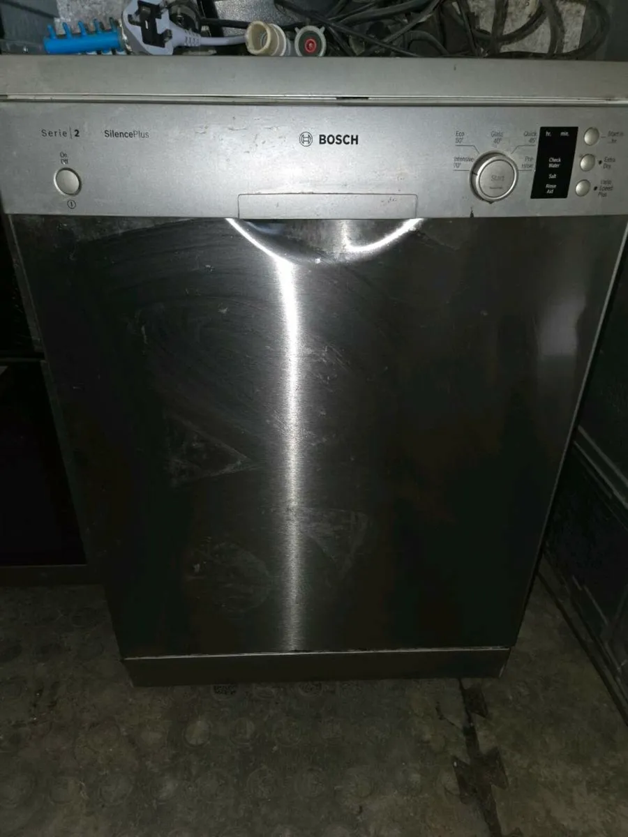 Bosch series 2 freestanding dishwasher - Image 1