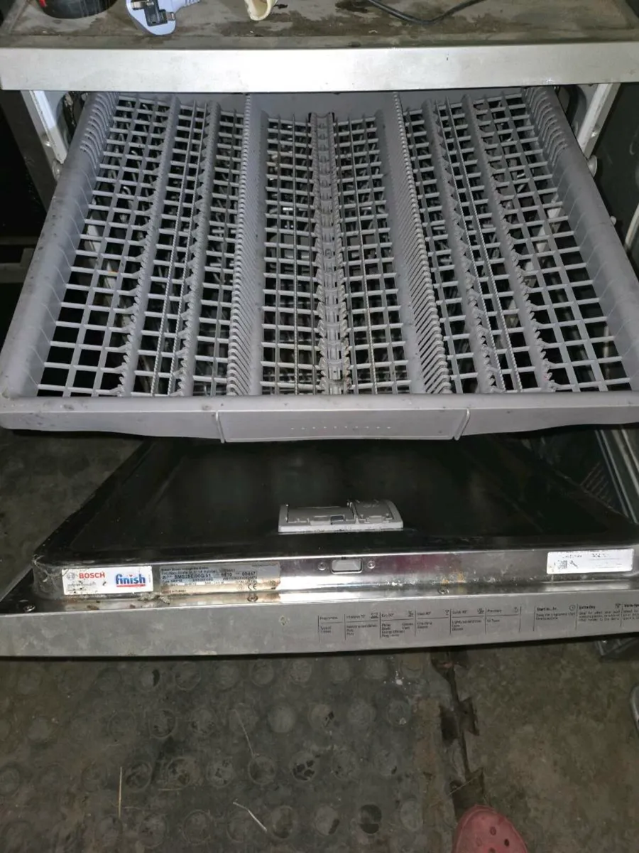 Bosch series 2 freestanding dishwasher - Image 2
