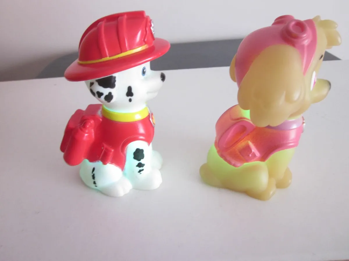 Paw Patrol Marshall &Skye Changing  Night Lights - Image 4