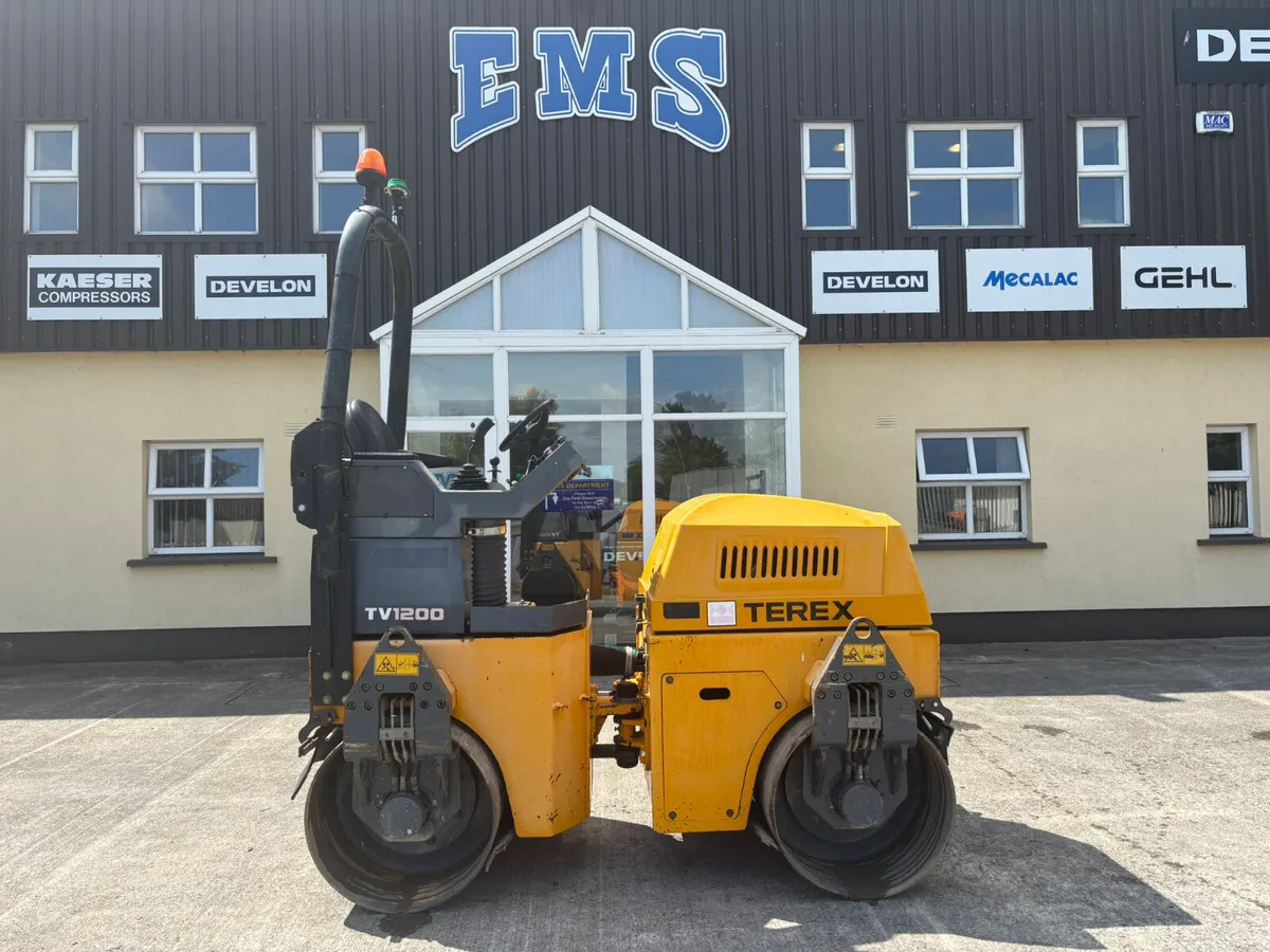 2017 TEREX TV1200 Roller - Image 1