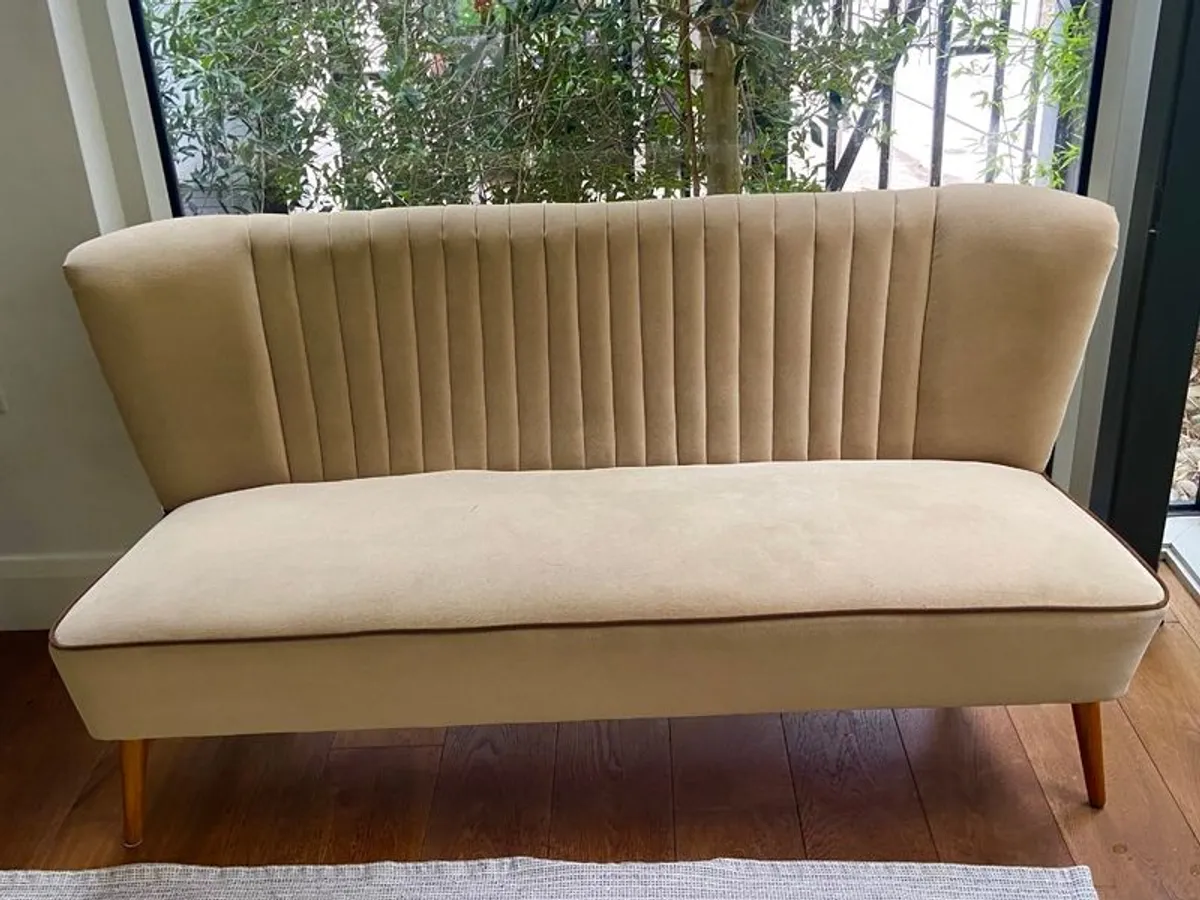 Original mid-century vintage cocktail sofa - Image 1