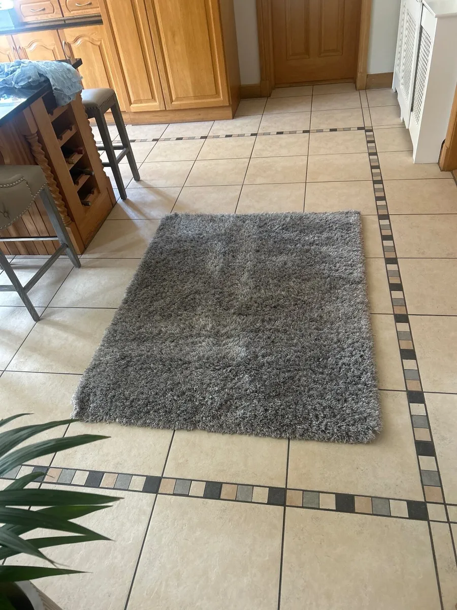 Rug - Image 1