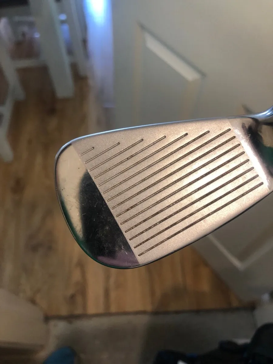 Taylor Made R9 6 Iron - Image 2