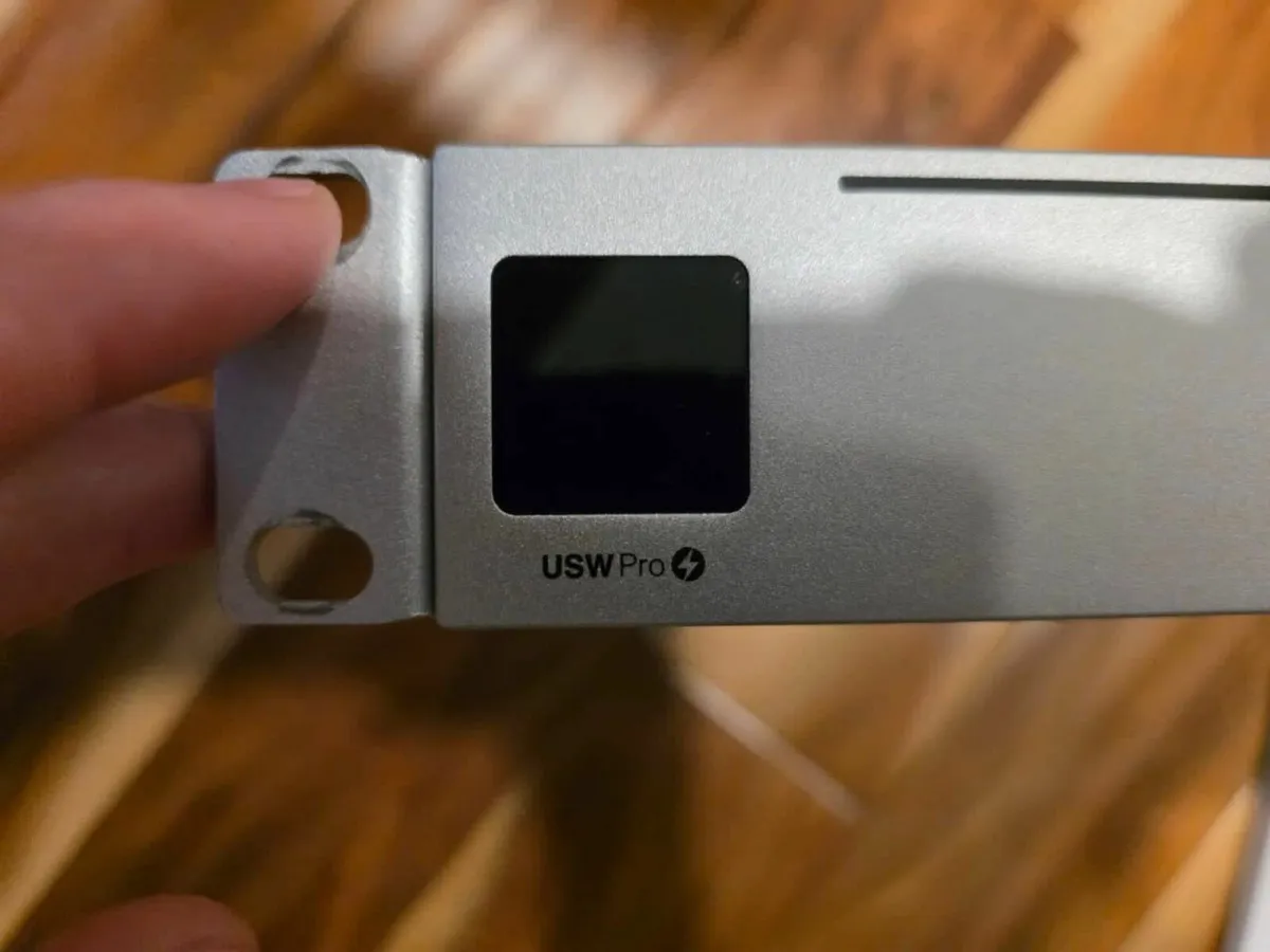 Ubiquiti Networks UniFi Switch Pro 24 Port USW-PRO - Image 4