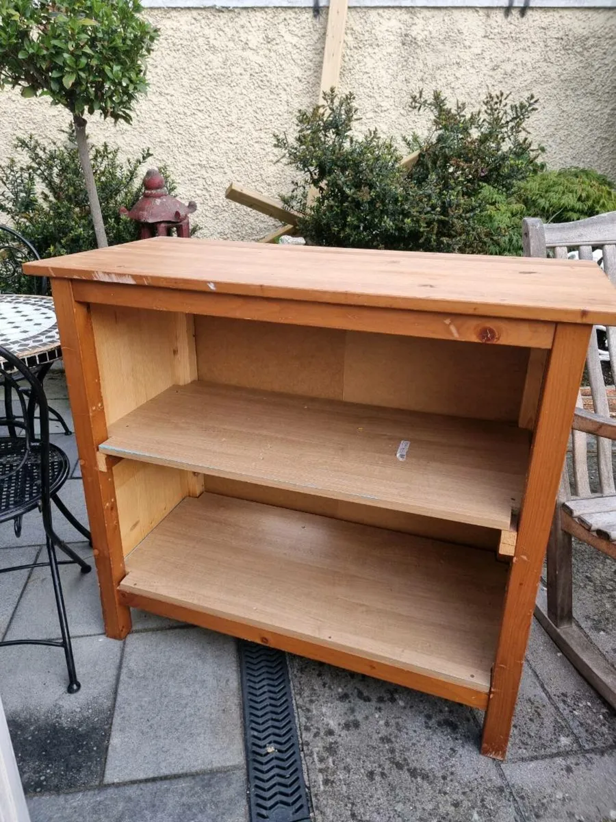 Desk & Chest of Drawers - Free to collect - Image 3