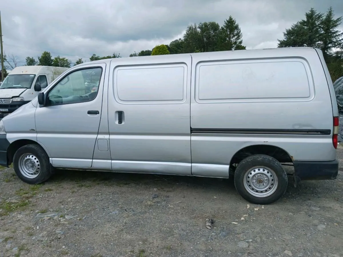 2008 toyota hiace van..... tested 07/2026 - Image 4