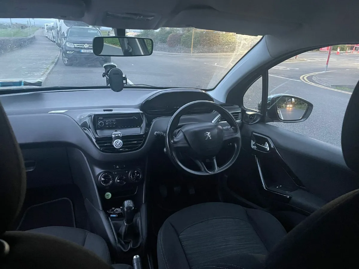 Peugeot 208 2013 - Image 4