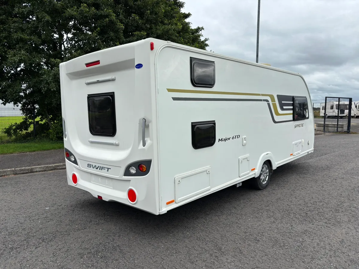 2017 Swift Major 6 - Image 3