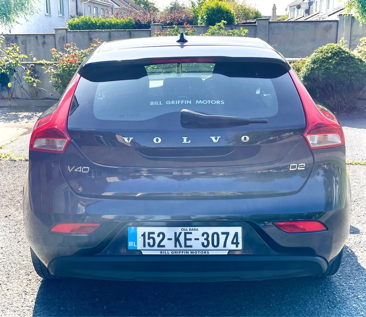 Volvo V40 - Image 2