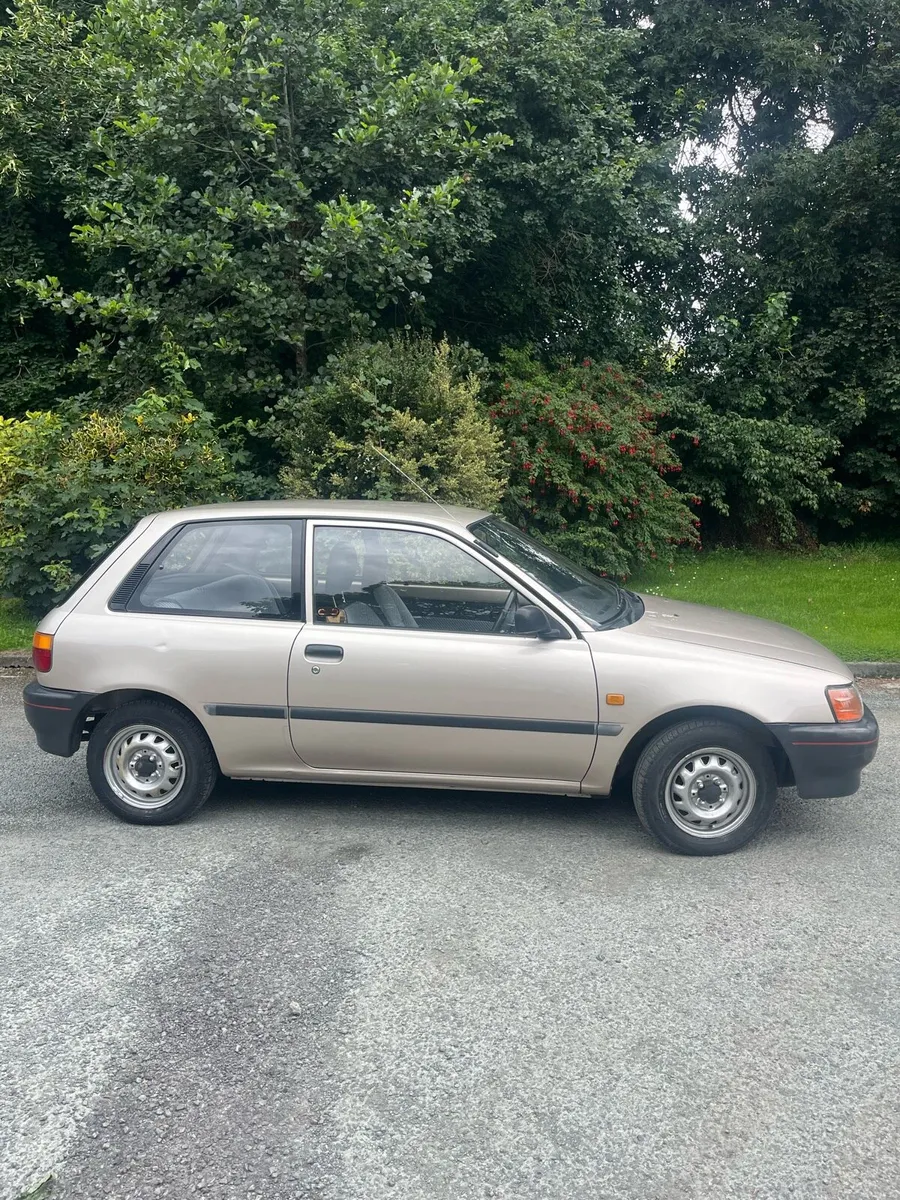 Toyota starlet - Image 2