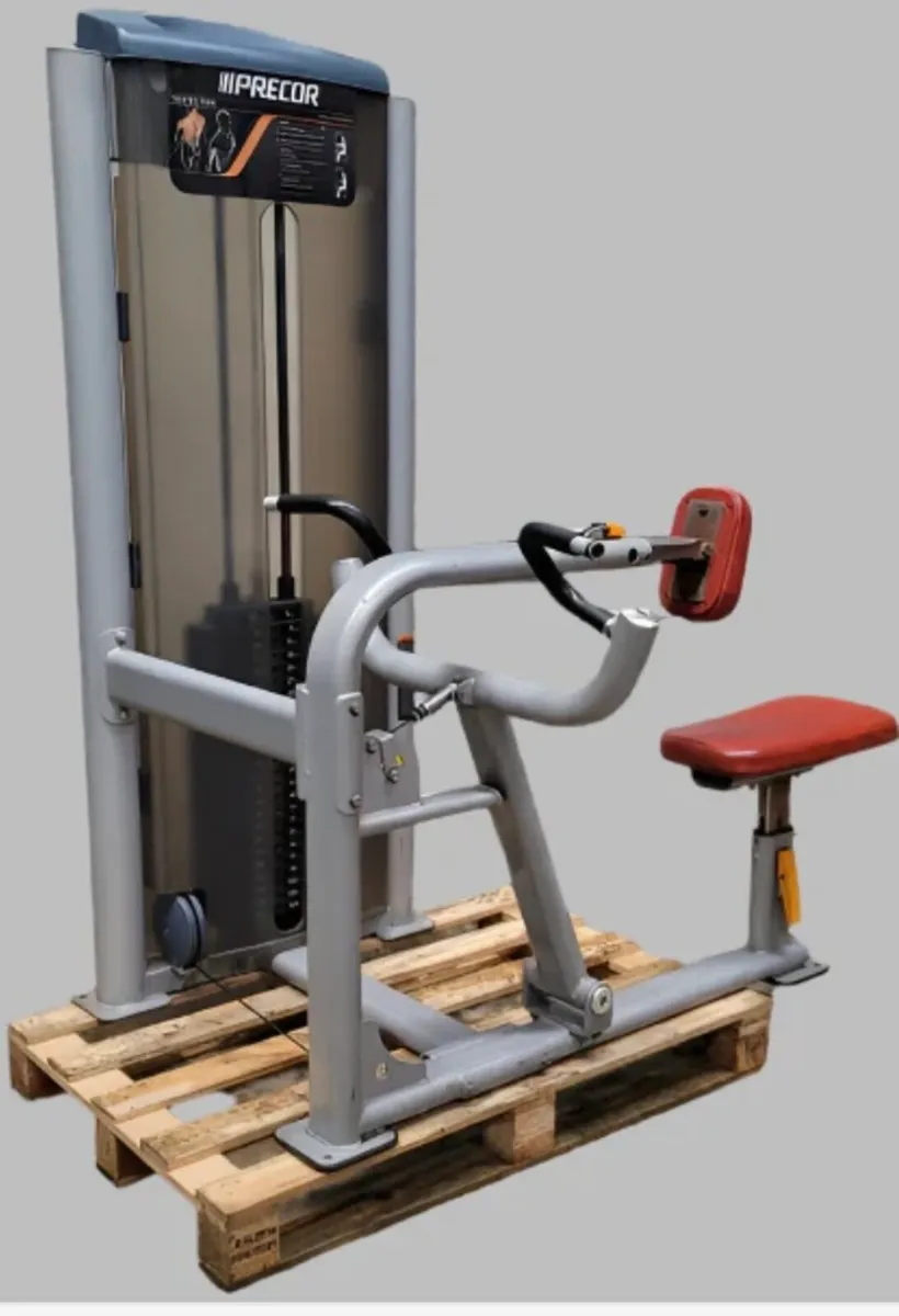 Precor seated row 125kg stack - Image 1