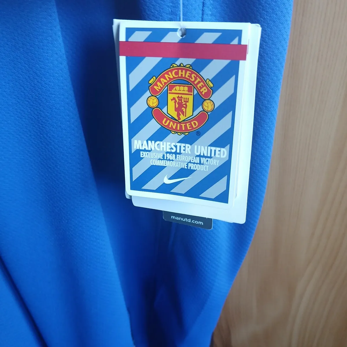 **Man united 40th anniveesary jersey** - Image 2