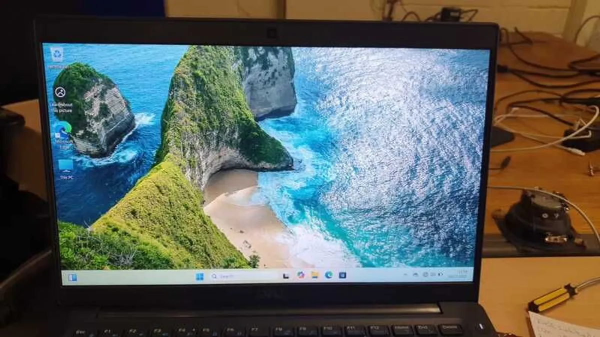 Dell Latitude 7390 - Core i5/8th Gen & 8GB/256GB - Image 1