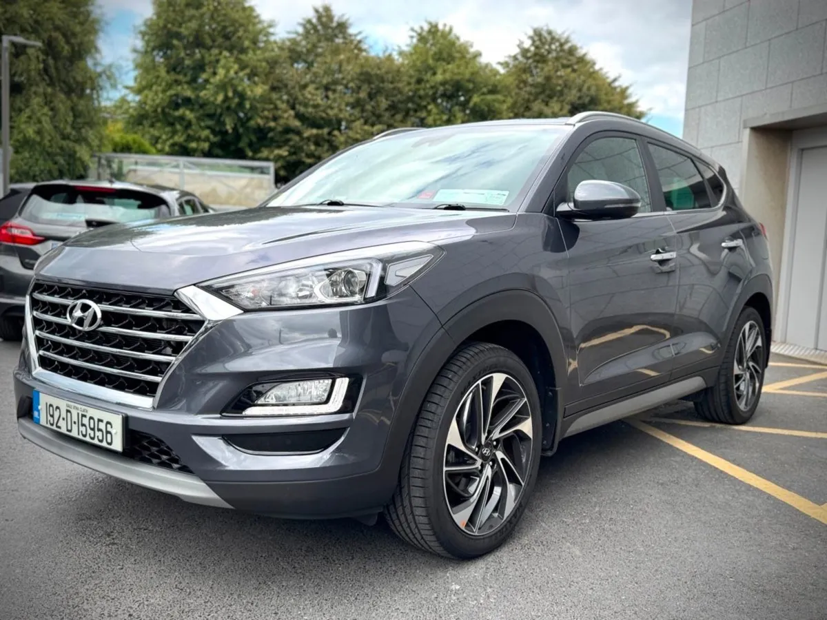 Hyundai Tucson 2WD Executive Plus - Image 3