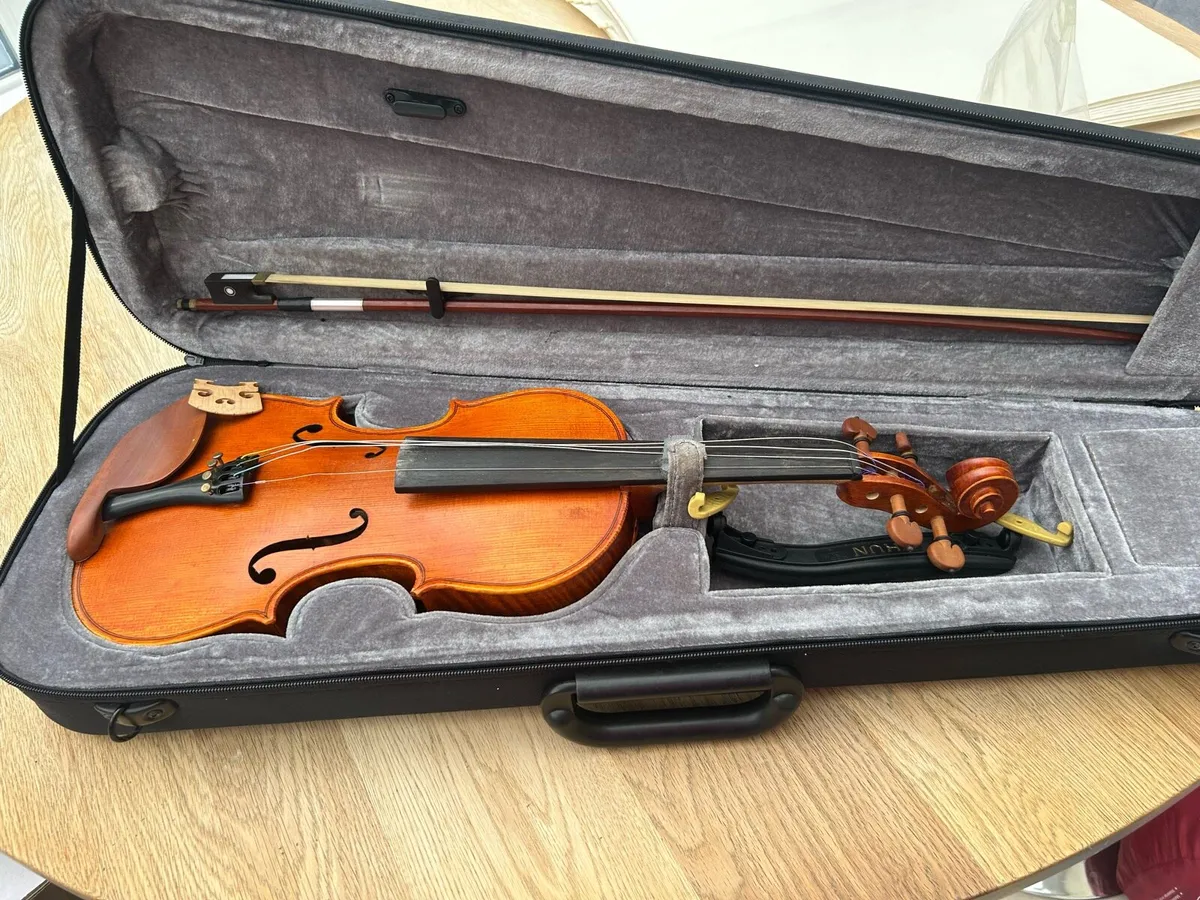 Violin - Image 1