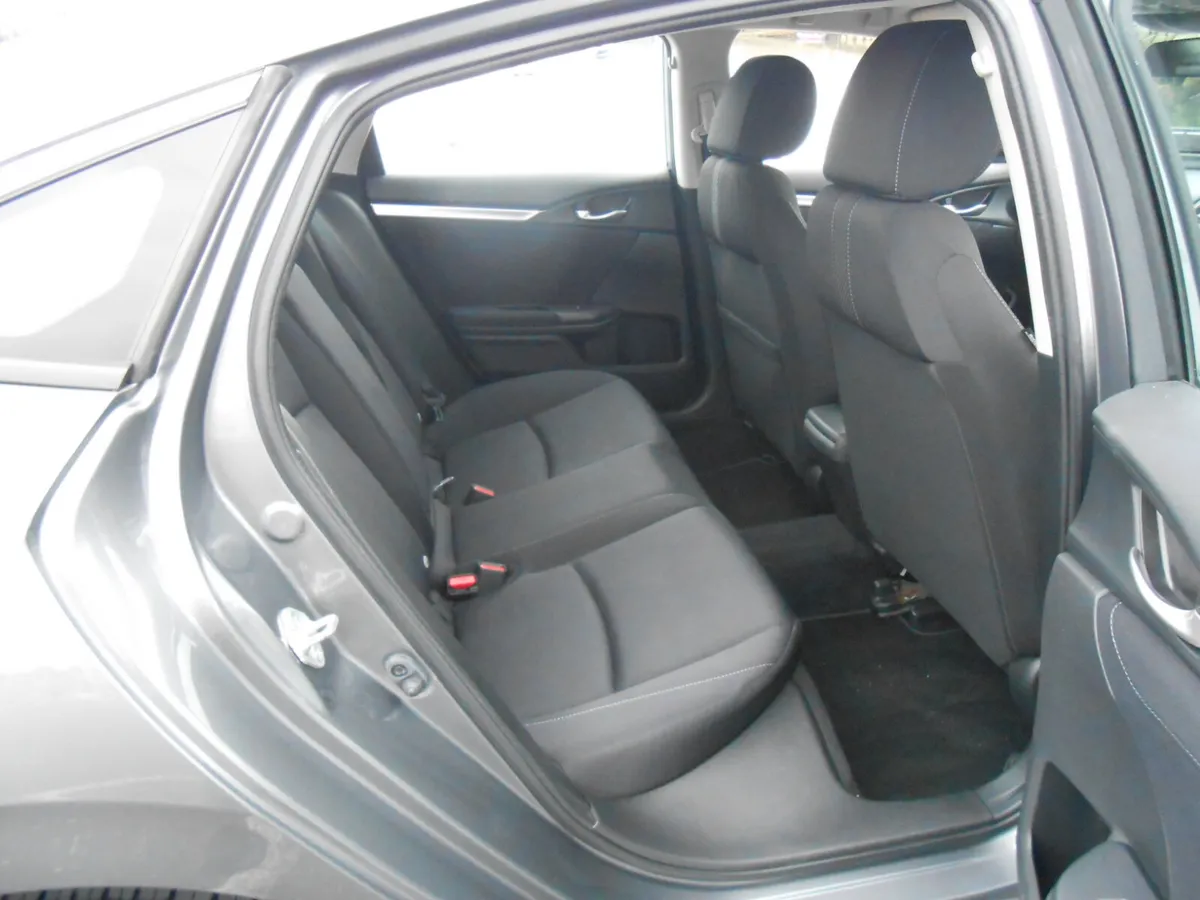 Honda Civic 2019 (IRISH CAR) - Image 4