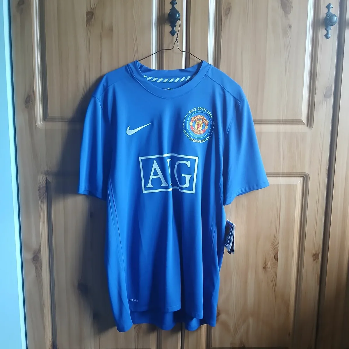 **Man united 40th anniveesary jersey** - Image 1