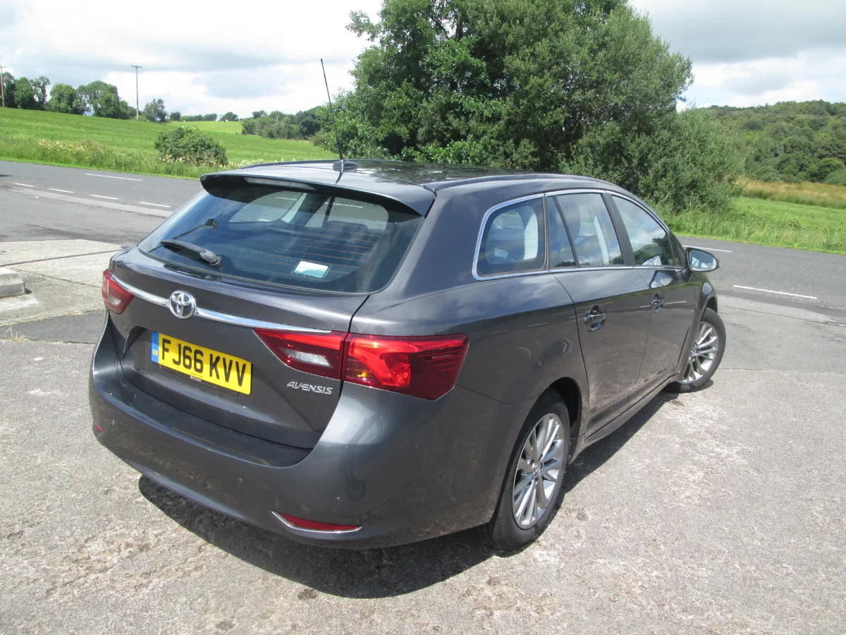 2017  TOYOTA  AVENSIS  2.0  D  BUSINESS  EDITION - Image 4
