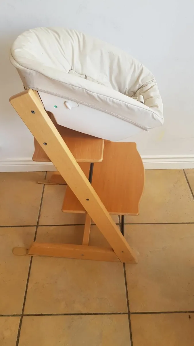 Tripp Trapp High Chair with infant seat - Image 1
