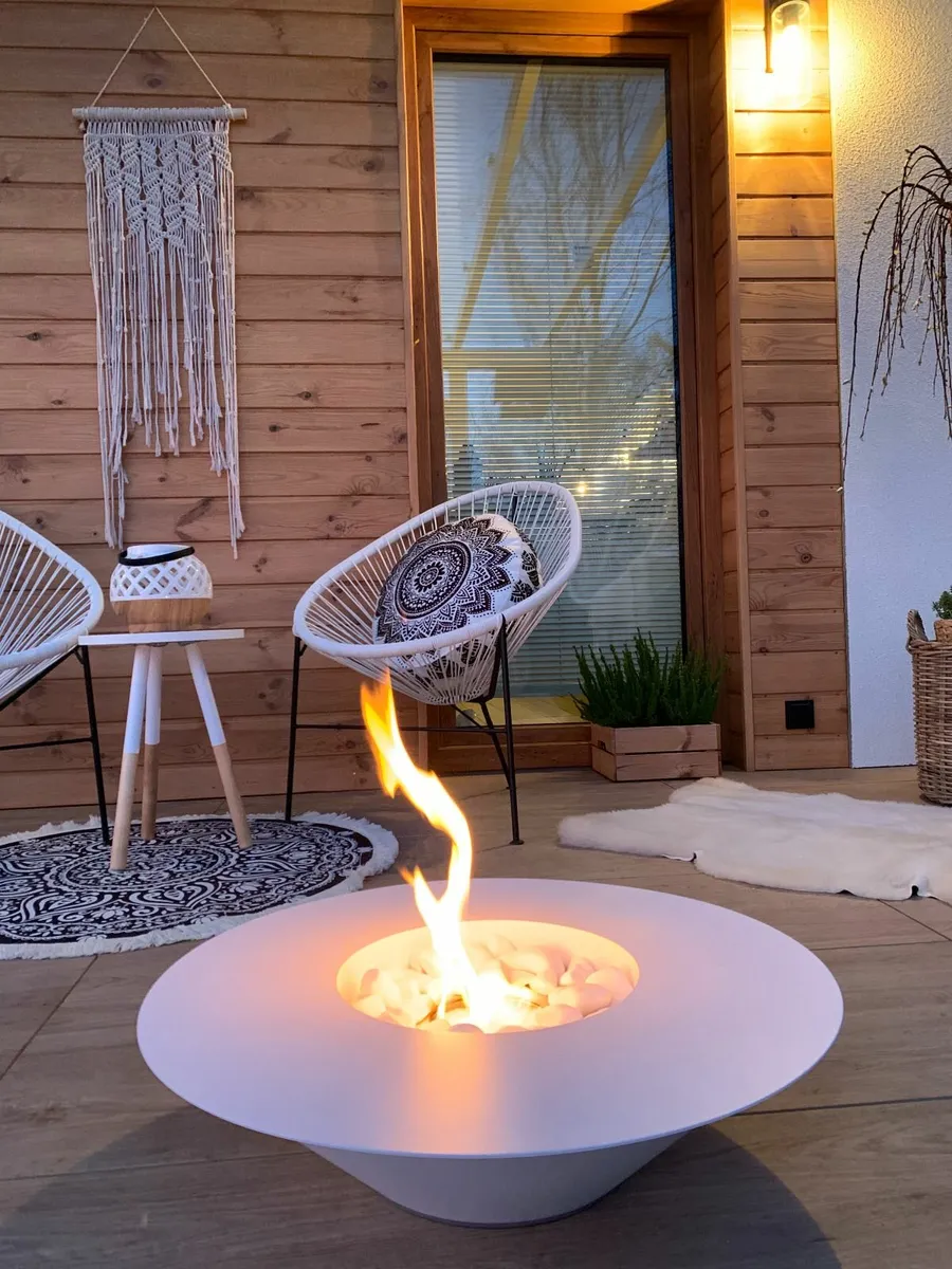 Universe Freestanding Bioethanol Fireplace - Image 2