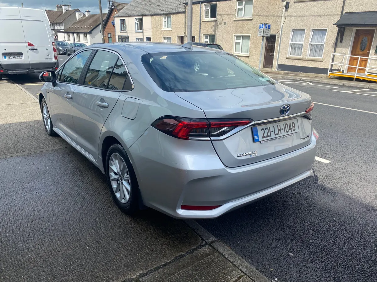 Toyota Corolla Luna HYBRID 2022 - Image 4