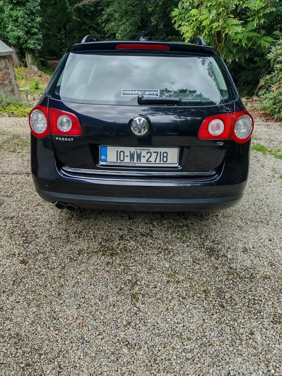 Volkswagen Passat - Image 4