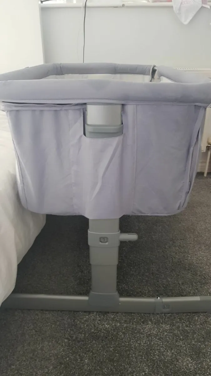 Baby crib for co-sleeping - Image 4