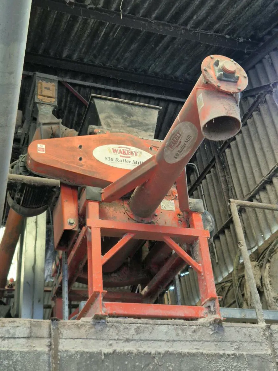 Wakley 830 grain roller mill - Image 3