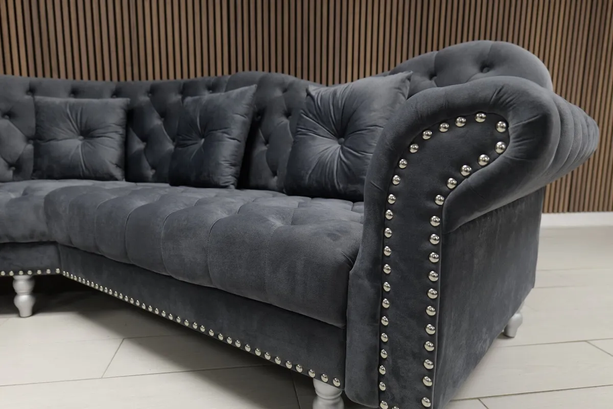 Elegance Grey Plush Velvet Fabric Corner Sofa - Image 4