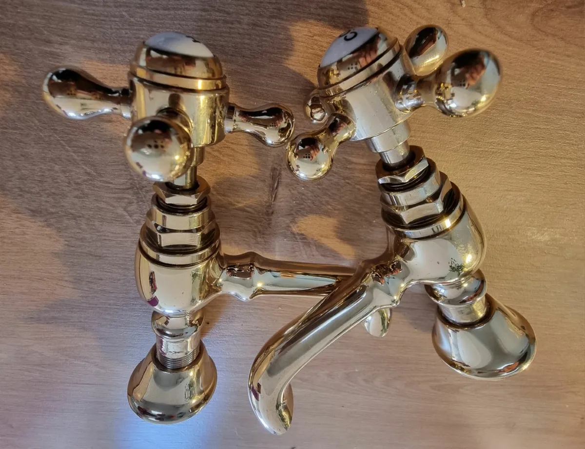 Brass bath taps - Image 2