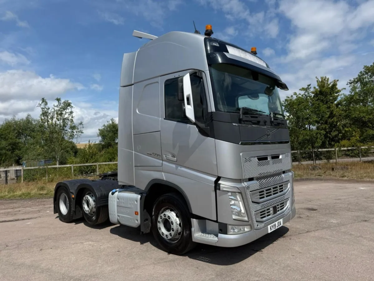 2019 (19) VOLVO FH 500 GLOBETROTTER XL 6X2 MIDLIFT - Image 1