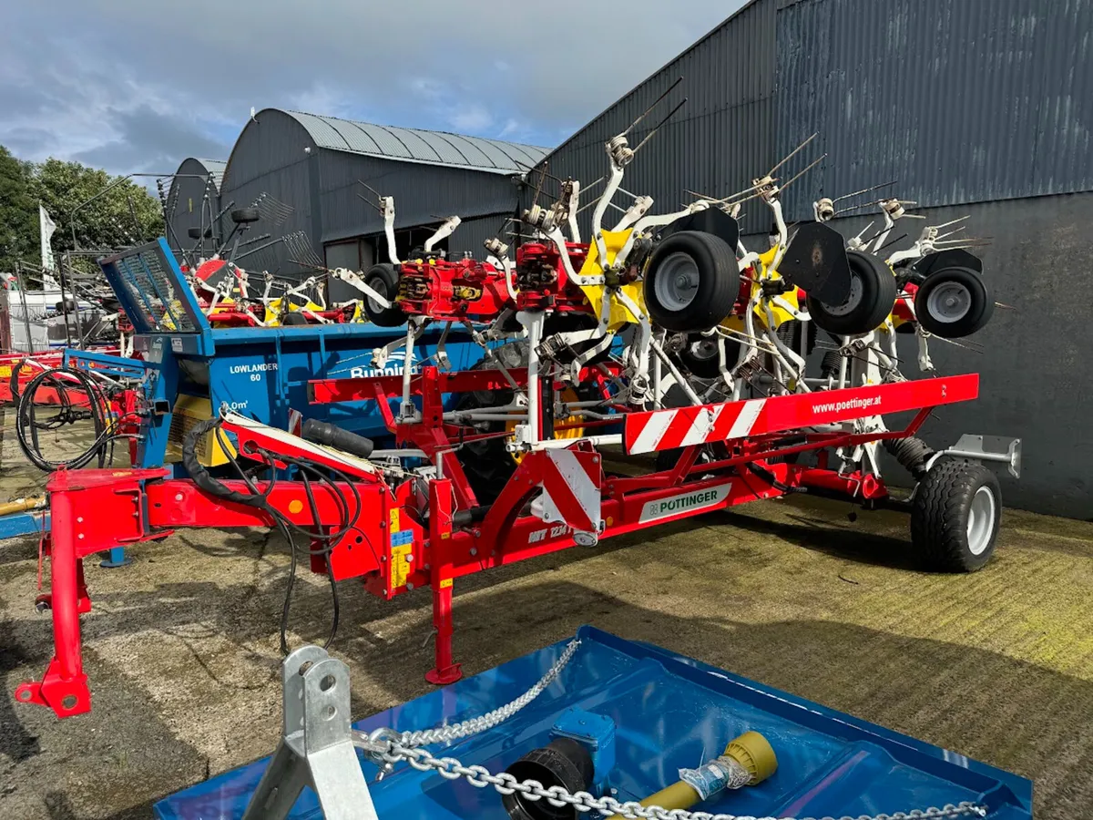 2021 Pottinger 50ft Trailed Tedder - Image 2