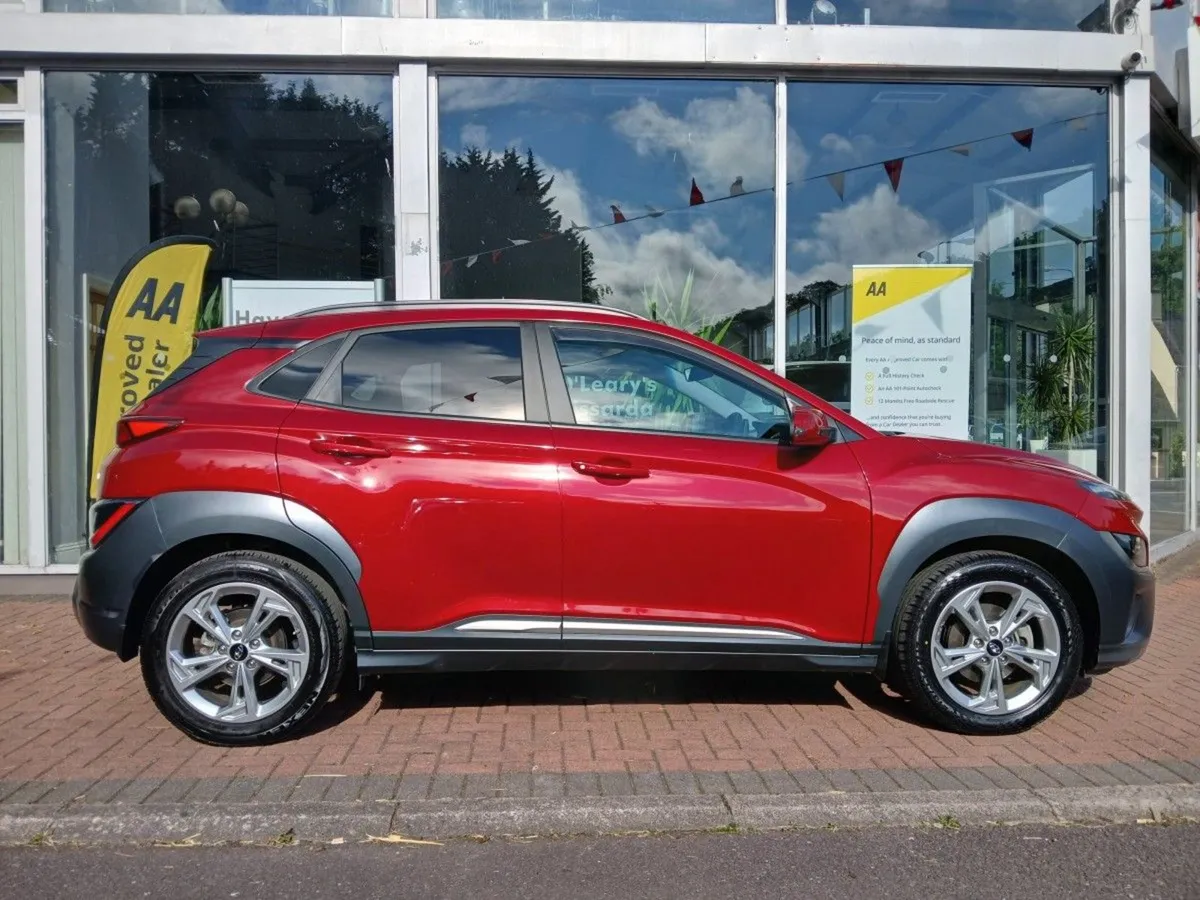 Hyundai Kona 1.0 T-gdi Executive 1 Owner  44km. - Image 3