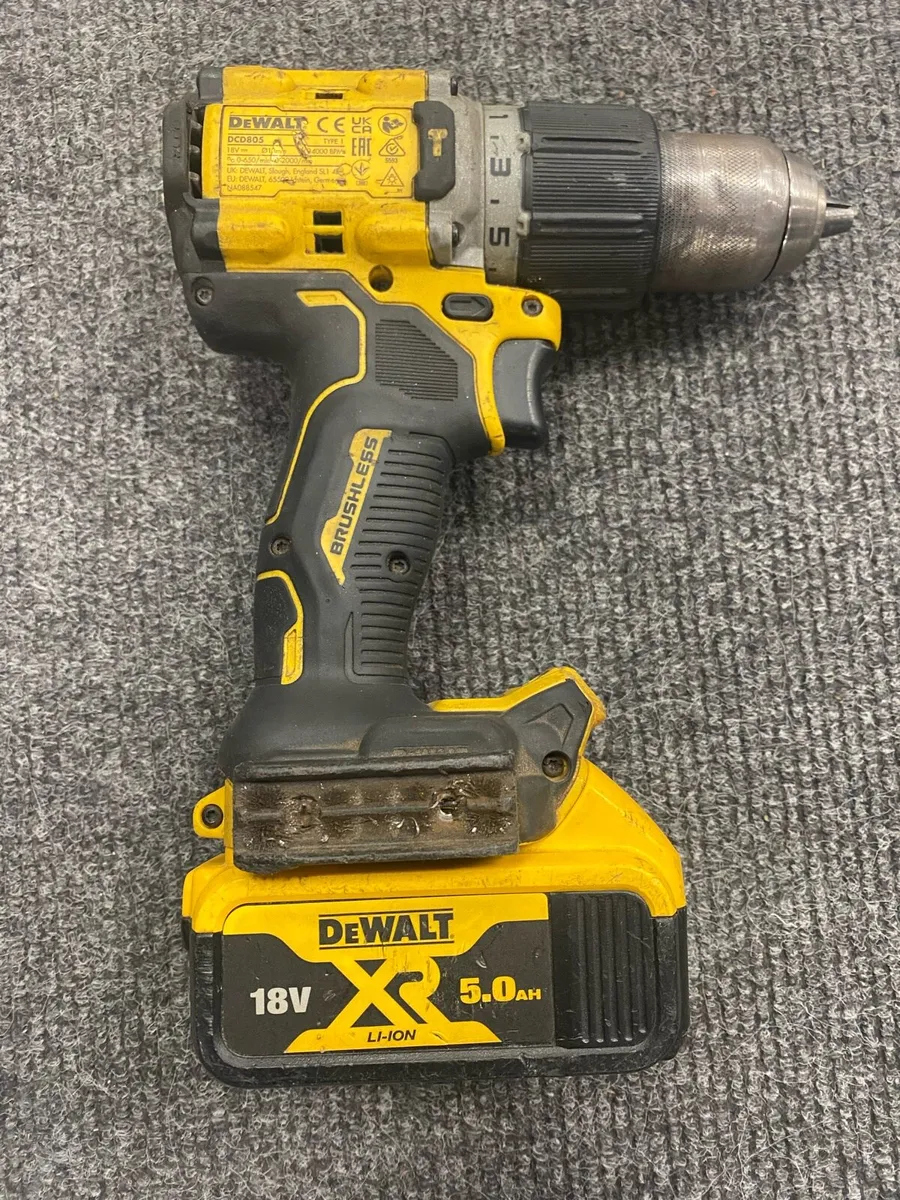 Dewalt DCD805 Drill + 4AH Battery - Image 2