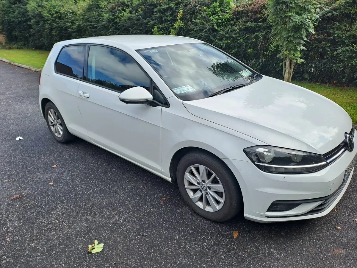 Volkswagen Golf 2017 - CVRT 31st July 2026 - Image 1