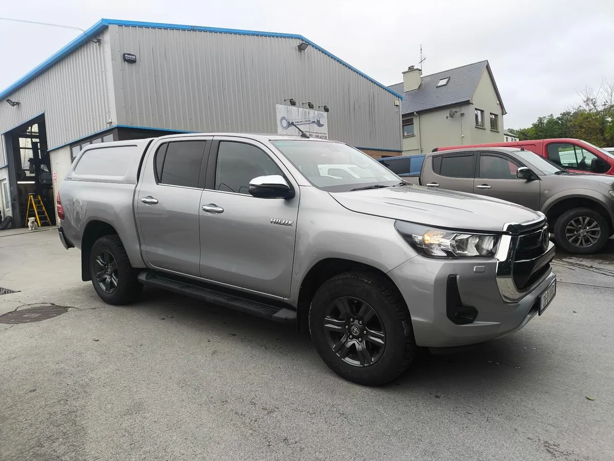 Toyota Hilux 2021 - Image 1