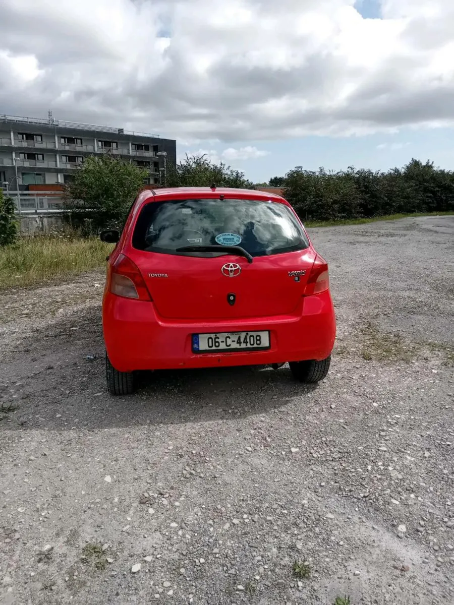 Toyota yaris - Image 4