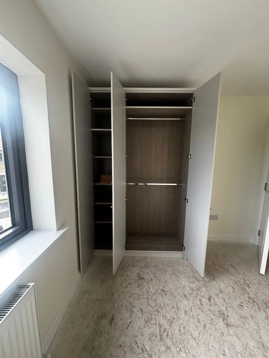 New built in wardrobes - Image 4