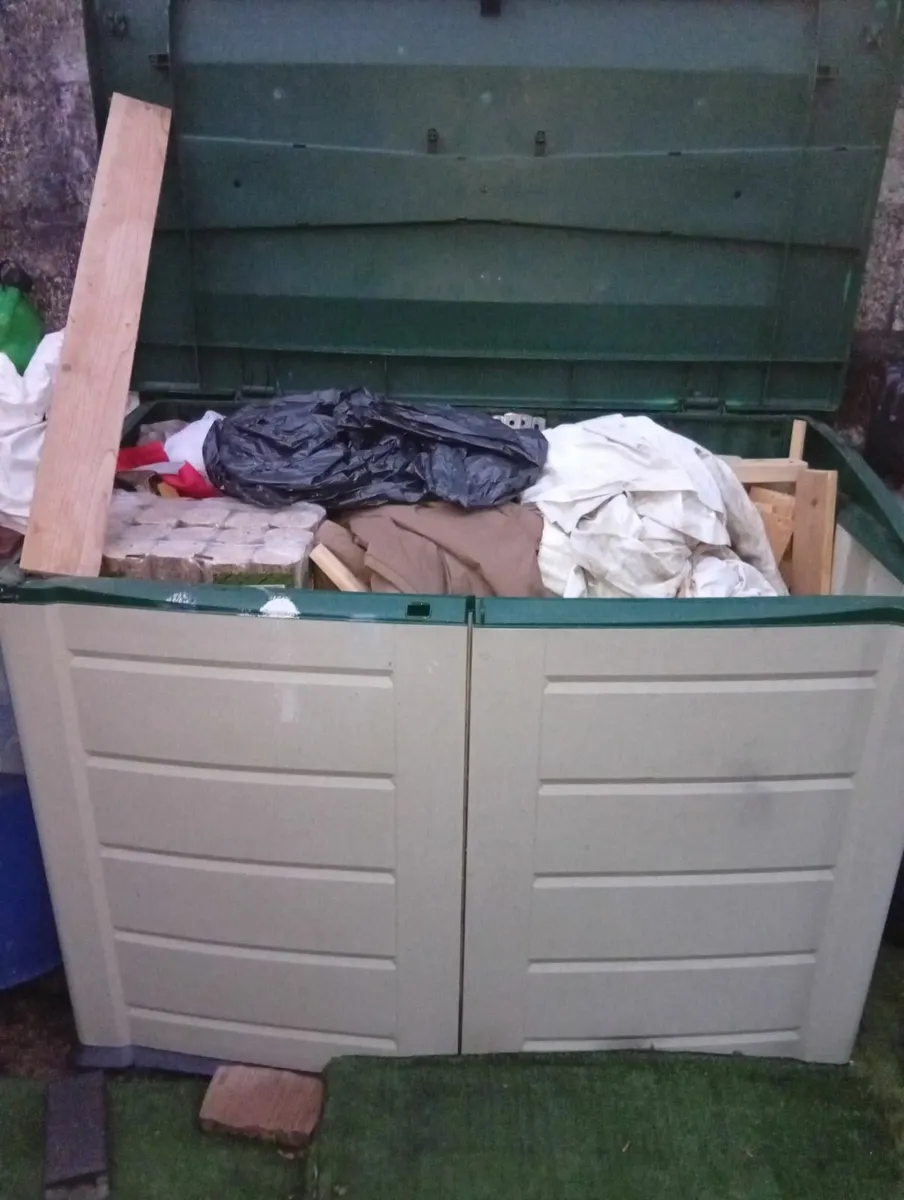 Huge Outdoor garden storage box 1220ltr - Image 2