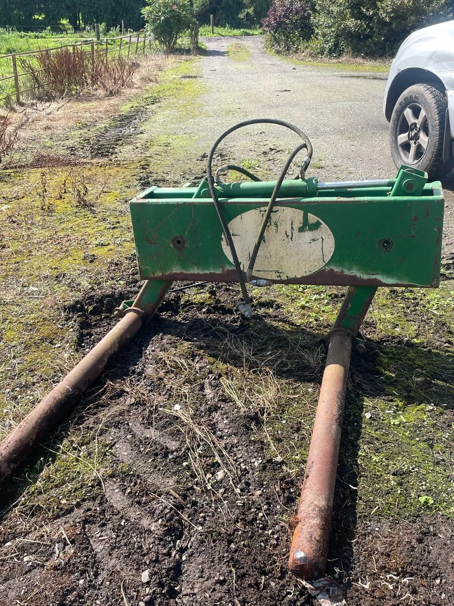 McHale bale handler - Image 1