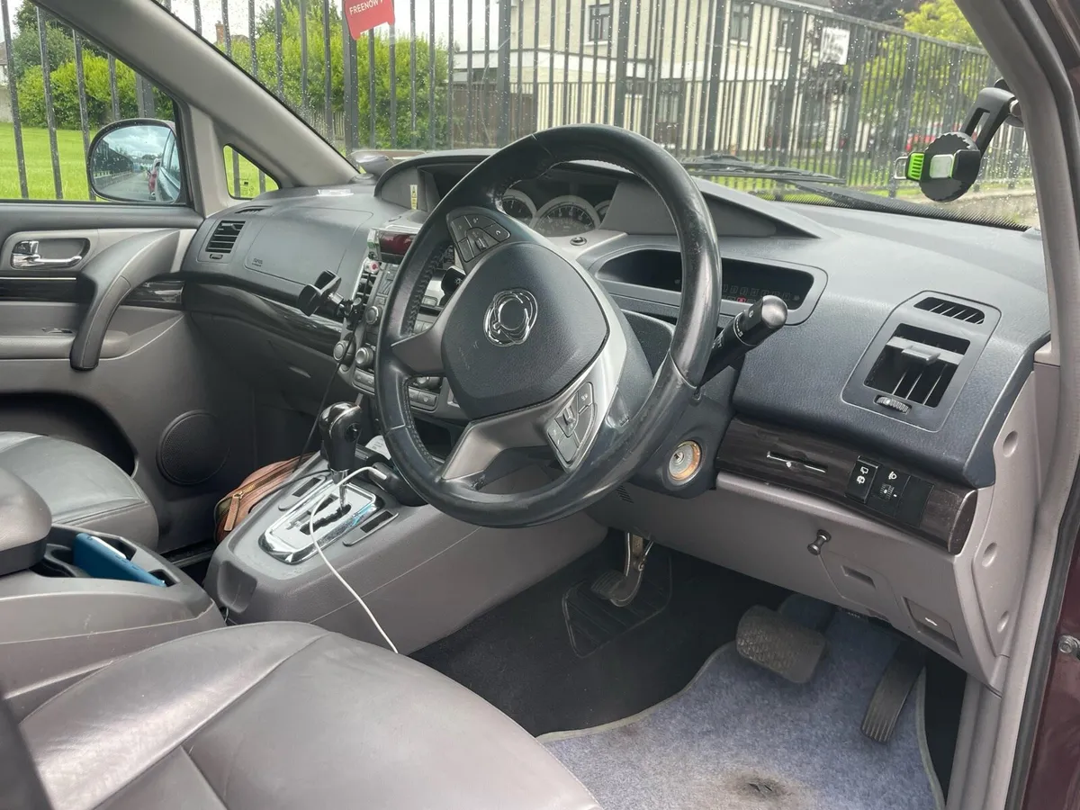 Taxi rental - Image 2
