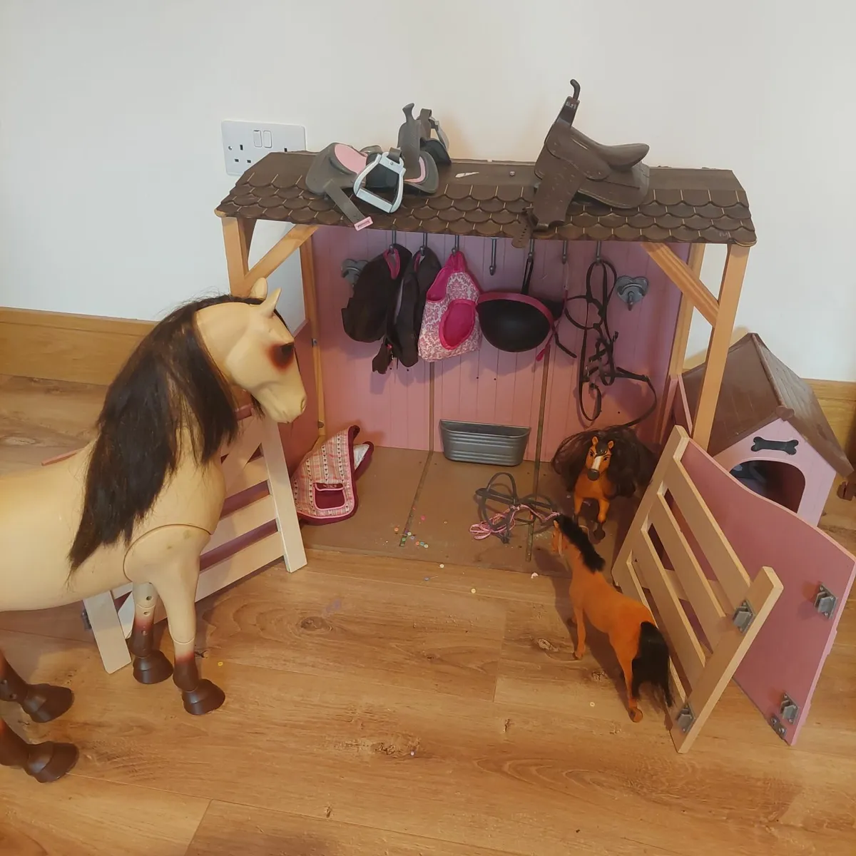 Our generation horse stable and school - Image 4